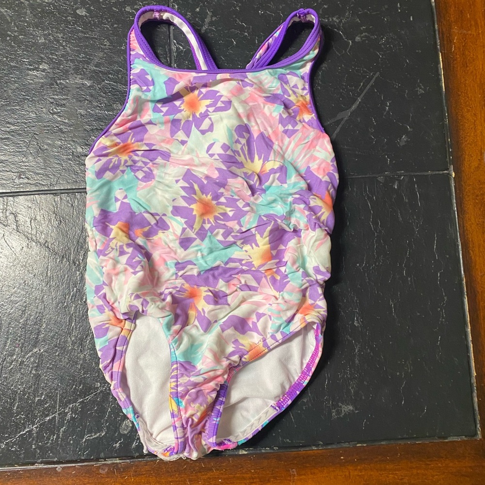 1 girls size 6 one piece swim suit